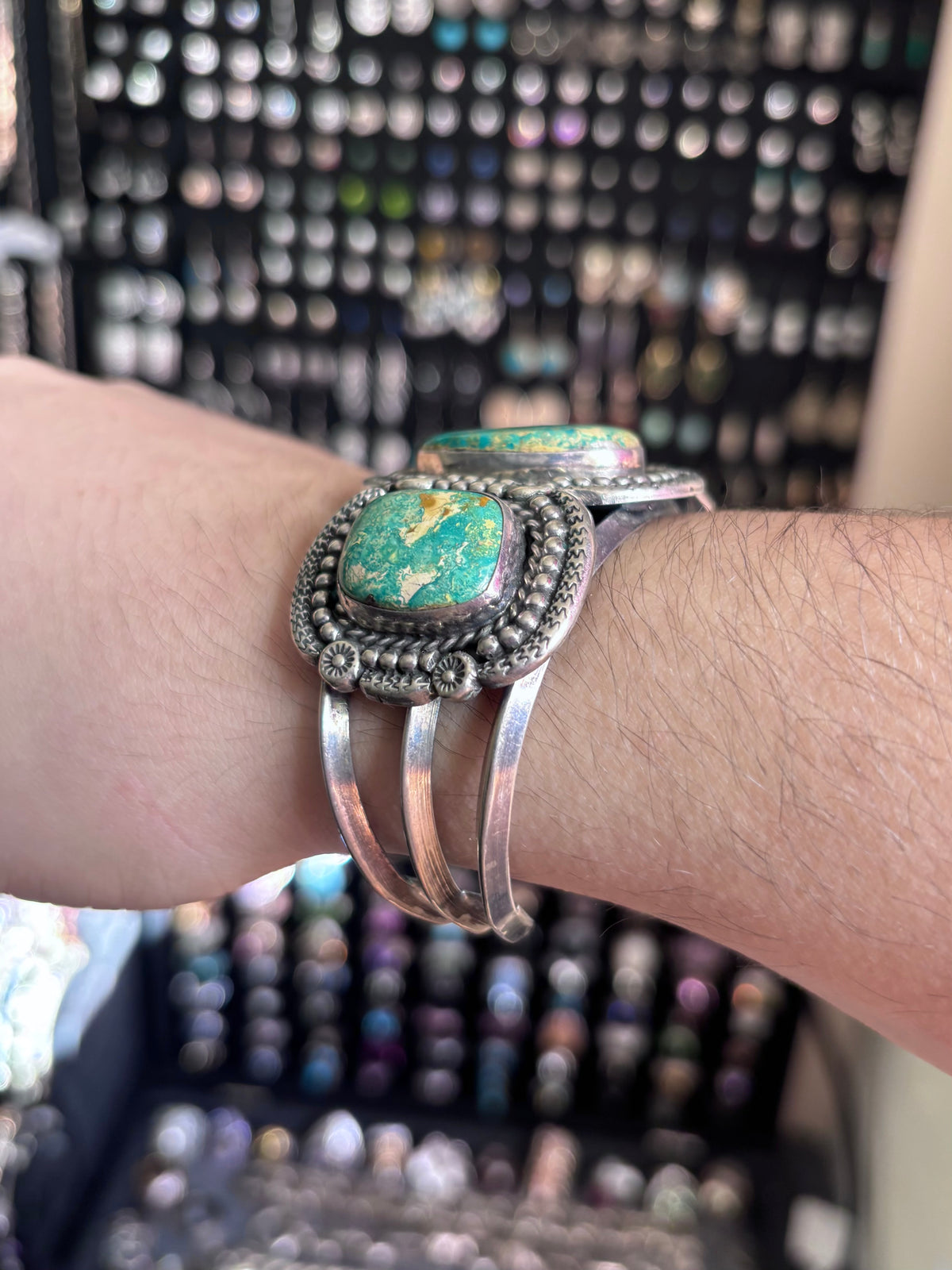 Vintage Sterling Silver & Turquoise 3-Stone Southwestern Cuff Bracelet