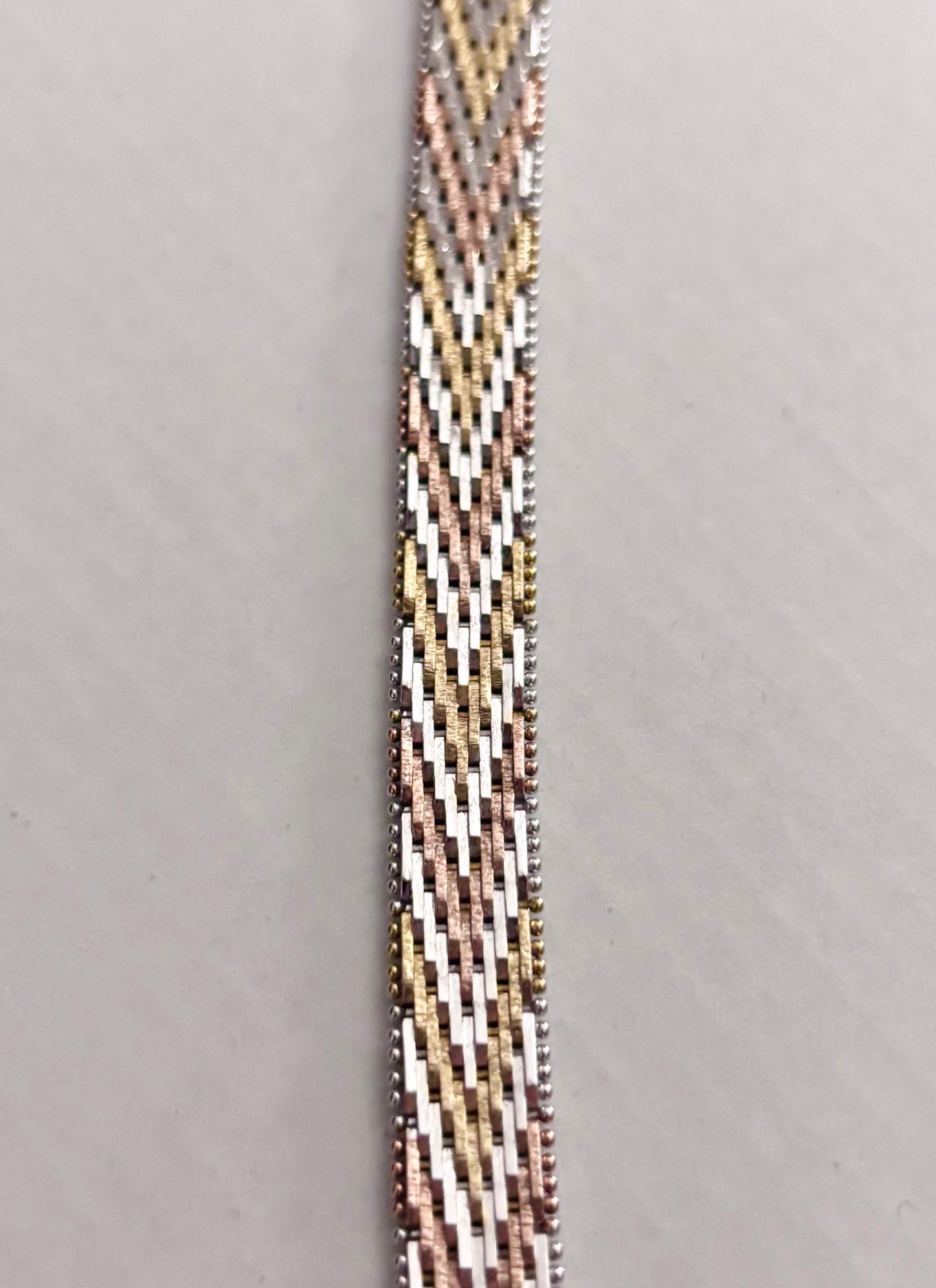 Tri-Color Matte & Gloss Bricked Arrows Bracelet