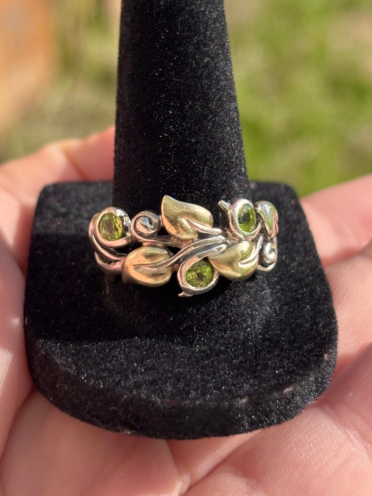 Barbara Bixby 18K Gold & Sterling Silver Peridot Vine Leaf Ring