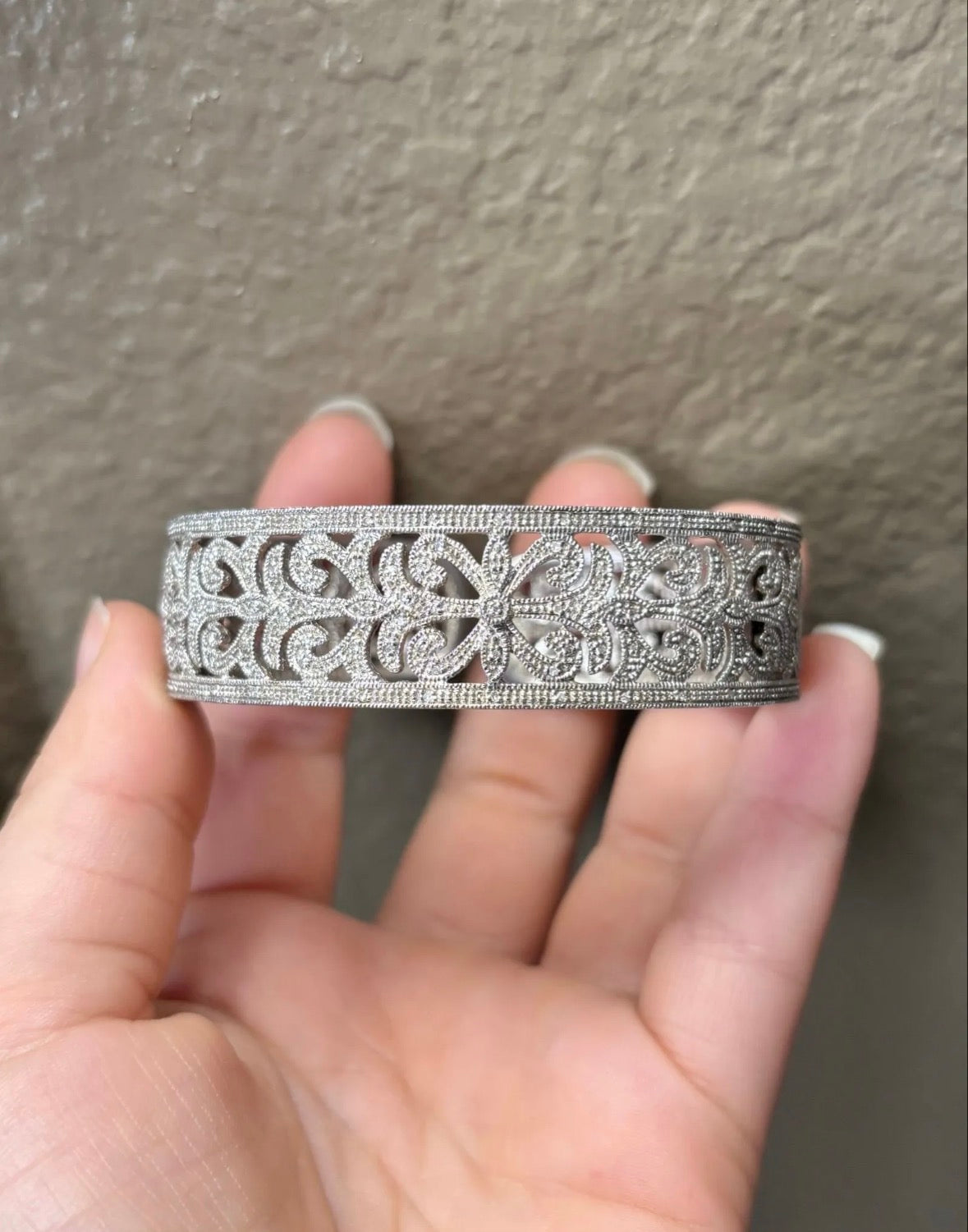 Leslie Greene Diamond Accent Filigree Bangle