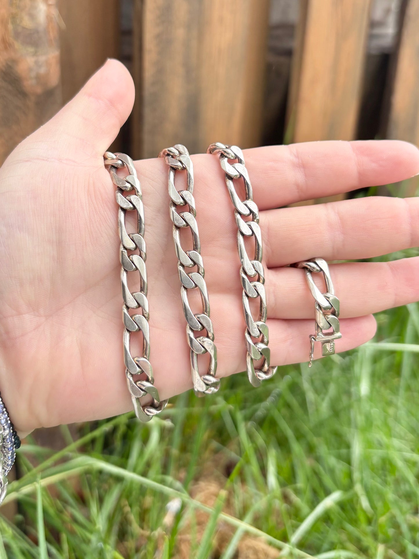 Single Link Figaro Chain
