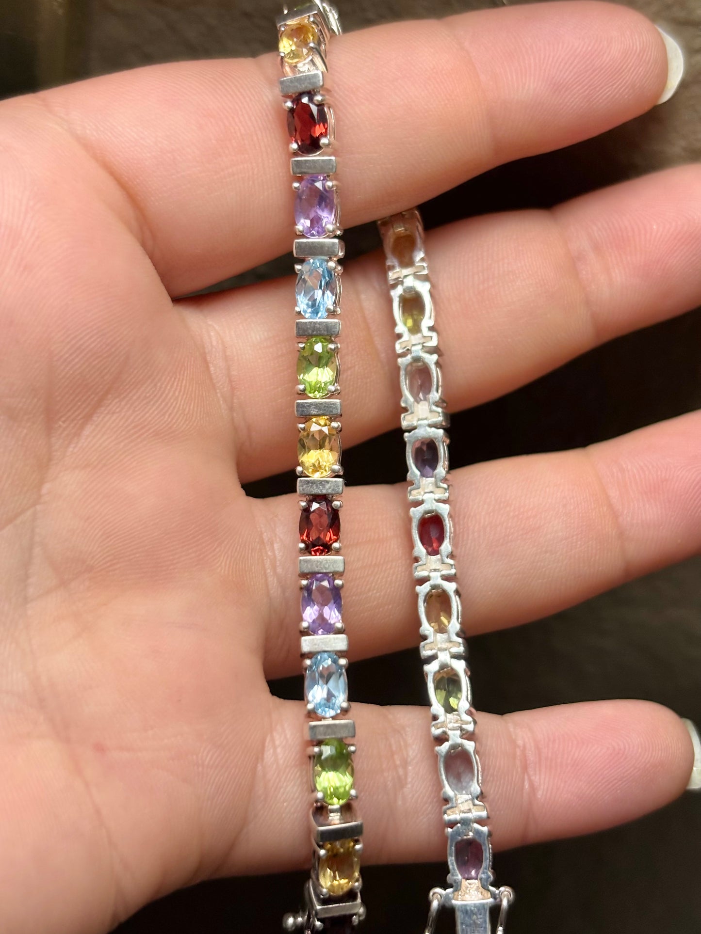 Juego de barras Brazalete de granate, citrino, peridoto, topacio azul y amatista