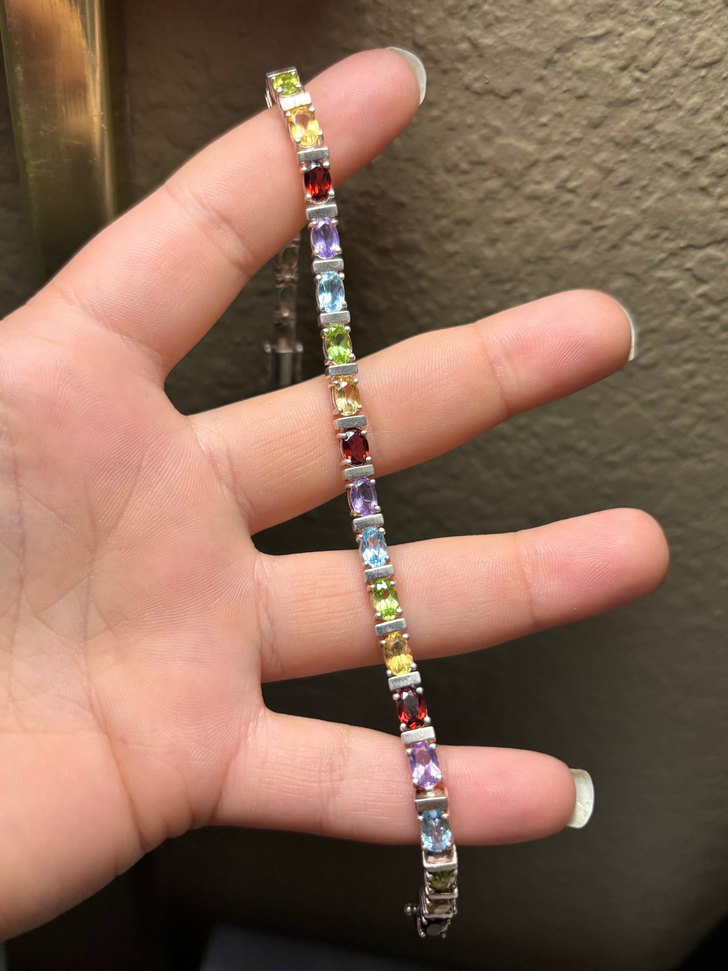 Juego de barras Brazalete de granate, citrino, peridoto, topacio azul y amatista