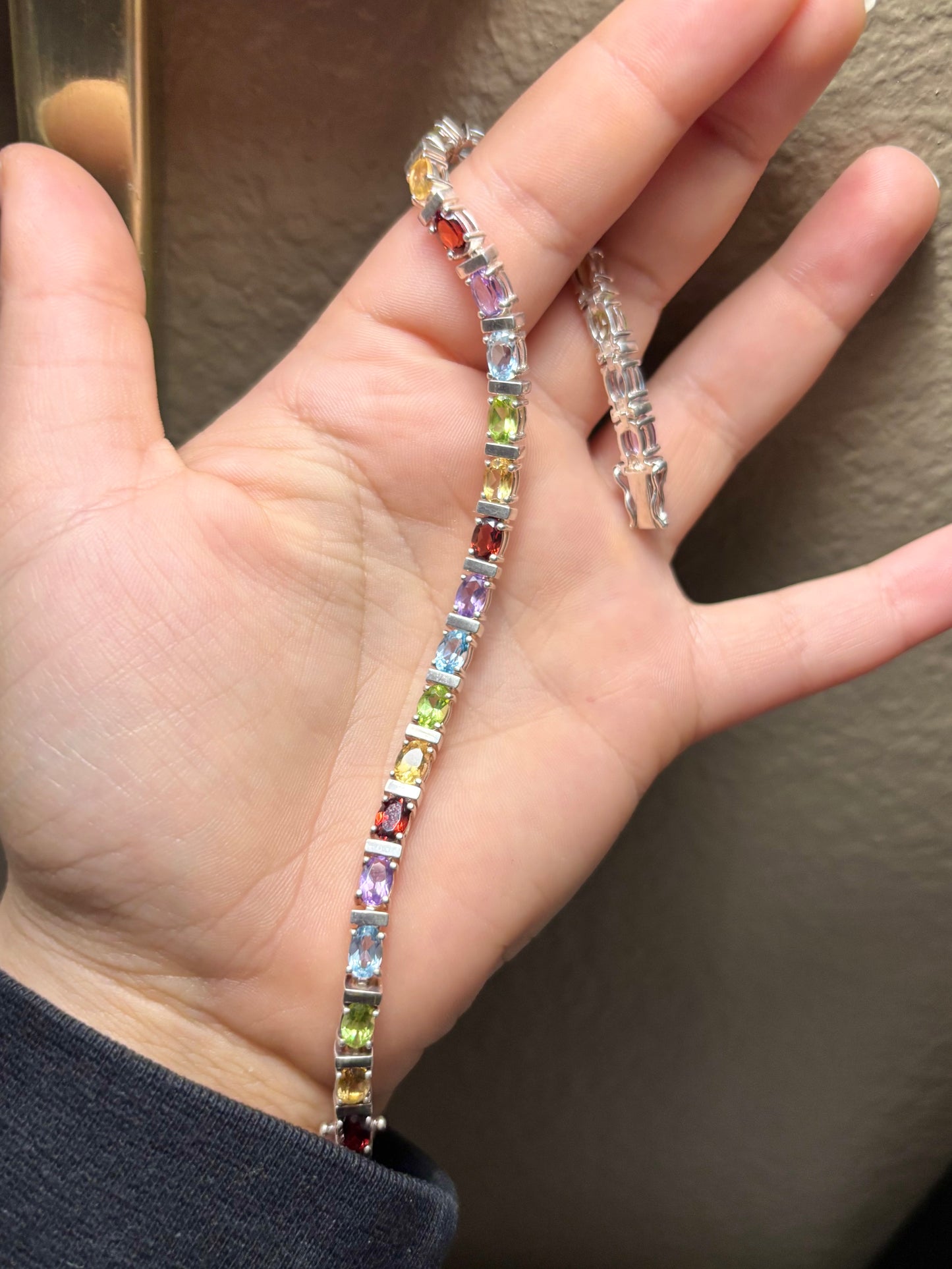 Juego de barras Brazalete de granate, citrino, peridoto, topacio azul y amatista