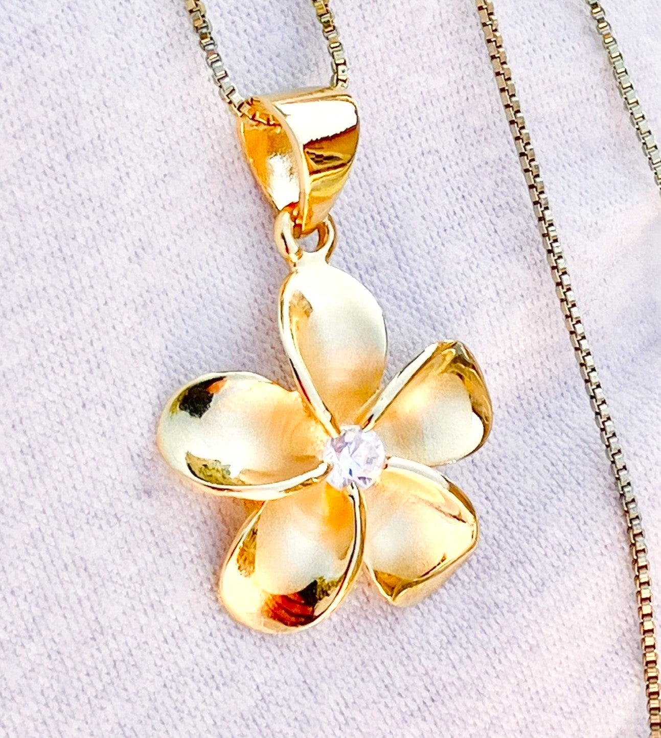 Collar Plumeria Chapado en Oro