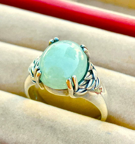 Soft Green Jade Cabochon in Leaf Engravings Ring