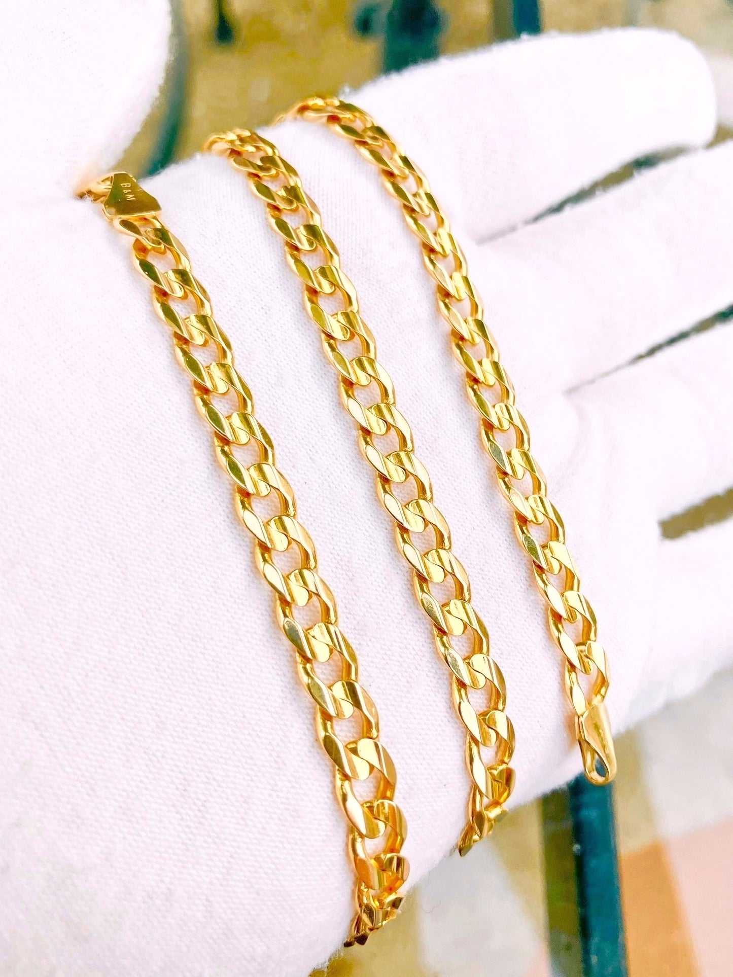 14k Gold Cuban Link Chain