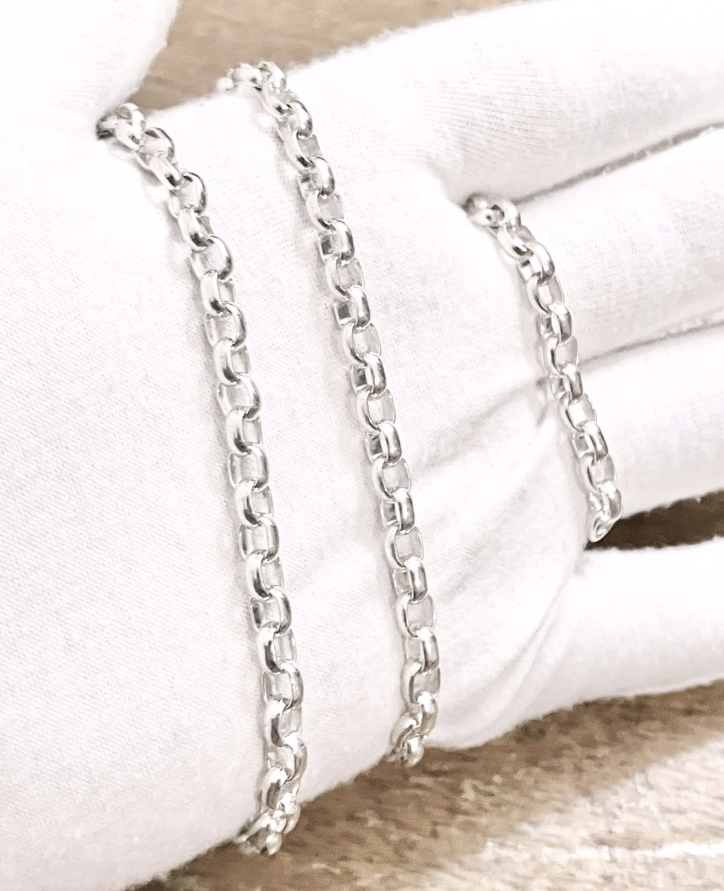 Elongated Rolo Link Chain