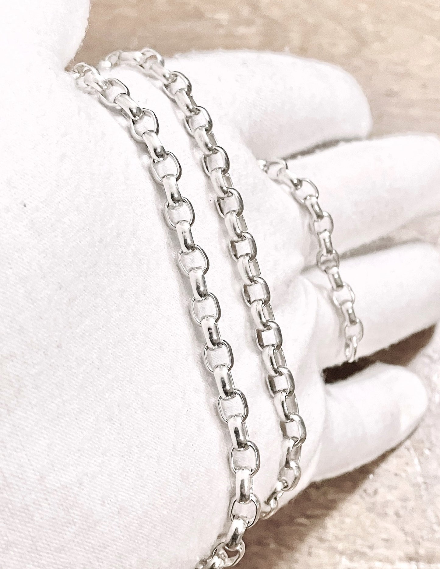 Elongated Rolo Link Chain