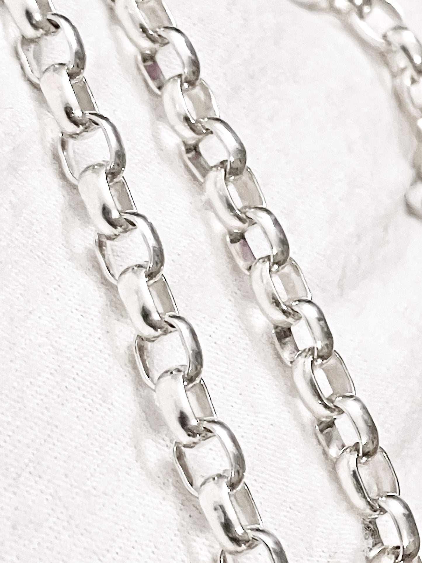 Elongated Rolo Link Chain