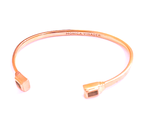 Monica Vinader Brazalete chapado en oro rosa con detalles en labradorita