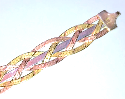 Pulsera de espiga tejida tricolor con tira media y cierre de oro lavado